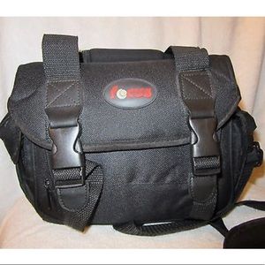 Focus Camera Case Large Black